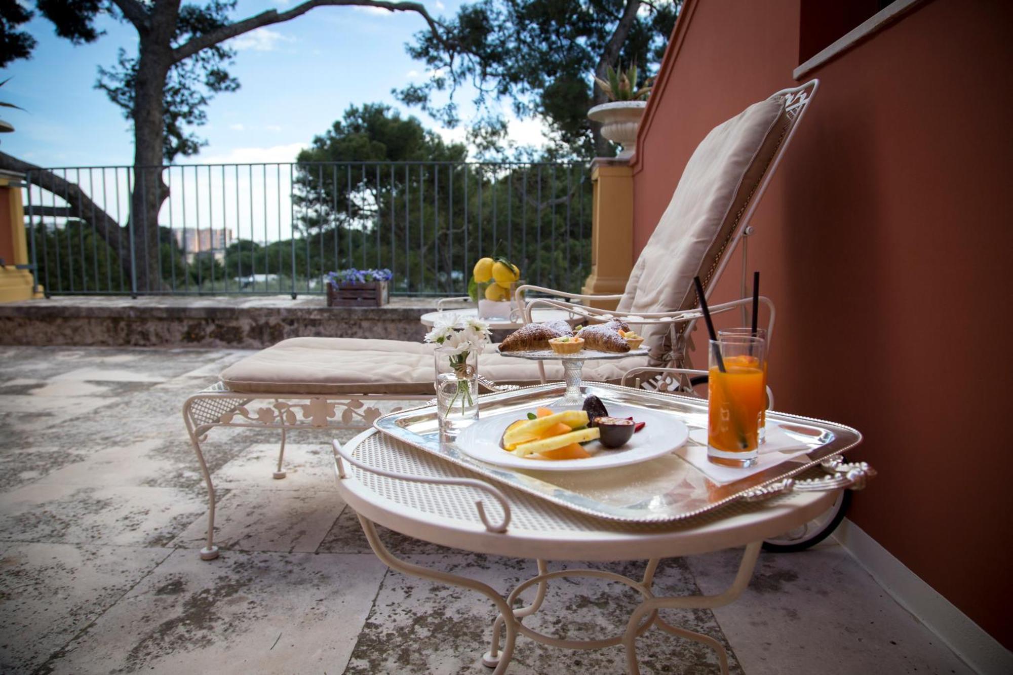 Hotel Terranobile Metaresort Bari Eksteriør billede